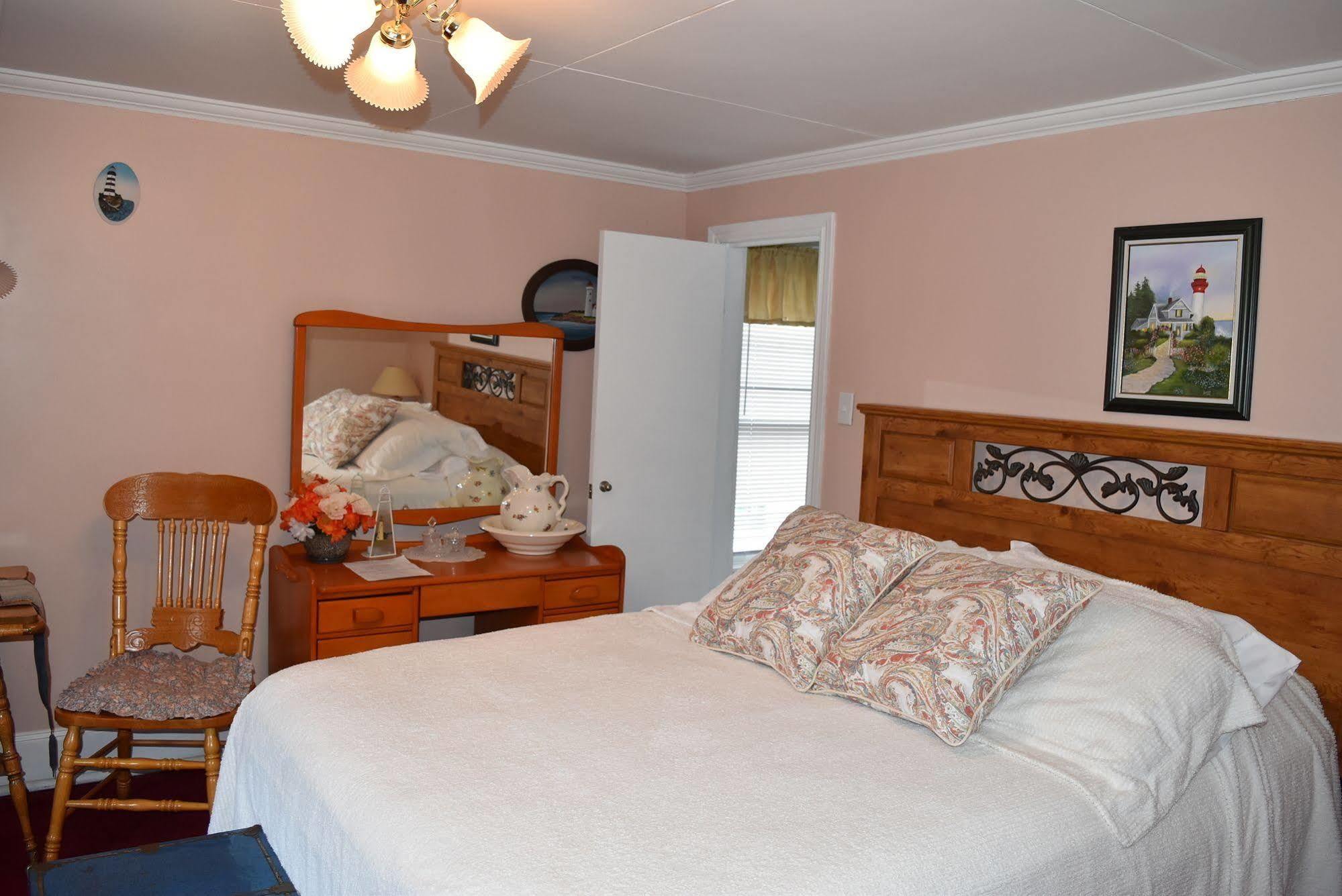 The Spaniards Room Heritage Home Spaniards Bay Dış mekan fotoğraf